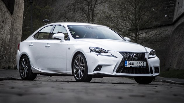 Lexus IS200t