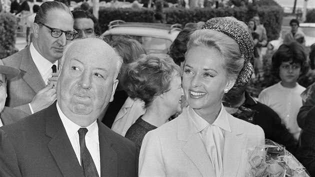 Alfred Hitchcock a Tippi Hedrenov (Cannes, 9. kvtna 1963)