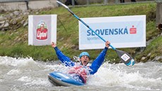 Mistr Evropy ve vodním slalomu Jií Prskavec jásá po finálové jízd.