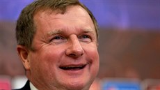 POBAVENÝ. Trenér �eských fotbalist� Pavel Vrba na tiskové konferenci k nominaci...