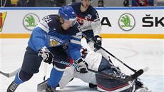 Mikael Granlund z Finland ve velké �anci p�ed slovenskou brankou