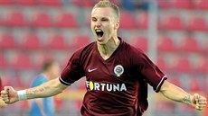 Michal Kadlec se raduje z gólu ve sparanském dresu v srpnu 2008 krátce...
