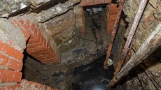     Technici olomouckého Muzea umění objevili v podzemí někdejšího kina Central v Denisově ulici rezervoár na vodu o objemu zhruba 40 metrů krychlových.