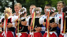 K Banátským tradicím pat�í i sváte�ní kroje.