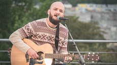 Jako p�edskokan se p�edstavil Poká�.