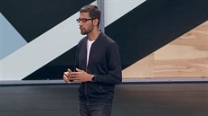 Sundar Pichai na konferenci Googlu.