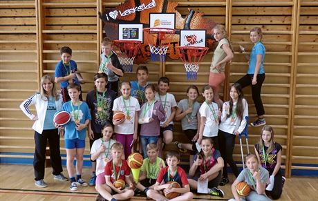 Show To je basketbal! u navtívila také kolu v Lomnici nad Popelkou.