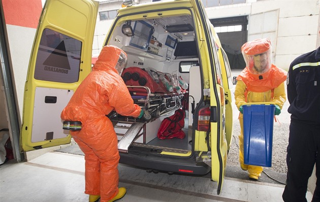 Záchranái budou sanitku pouívat pro pacienty nakaené napíklad loutenkou,...