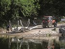 Slapský Charon. P�ehrada víc ne� p�l století �eká na dokon�ení � chybí jí lodní...