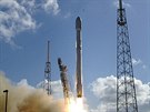 Raketa Falcon 9 startuje 27. kvtna 2016 na svj 25. let.