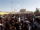 Protivládní demonstrace v Bagdádu (20. kvtna 2016)