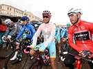 TYI NEJLEPÍ. Zprava vítz bodovací soute Nizzolo, celkový vítz Nibali,...