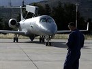 Letoun EMB-145H AEW&C s radarem Erieye z řeckého letectva je zapojený do...