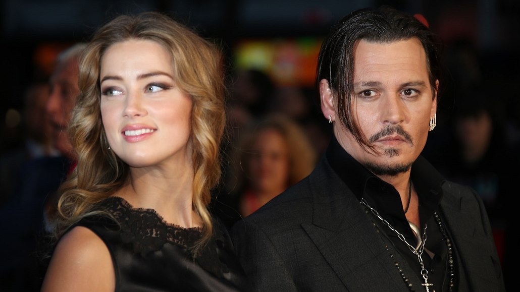 Johnny Depp a Amber Heardová (Londýn, 11. října 2015)