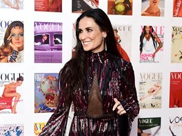 Demi Moore na slavnostní veei u píleitosti 100. výroí britského Vogue...