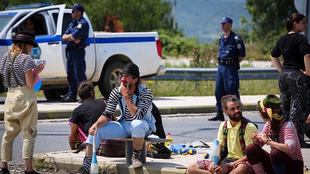 Situace v tboe v eckm Idomeni krtce pot, co policie zaala migranty z tbora pevet do oficilnch zazen (24.5.2016)