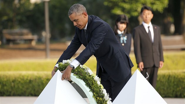 Americk prezident Barack Obama u Hiroimskho pamtnku mru (27.5.2016)