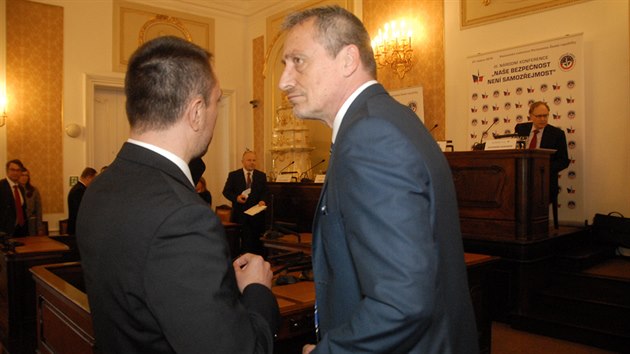 Ministr obrany Martin Stropnický na národní bezpenostní konferenci
