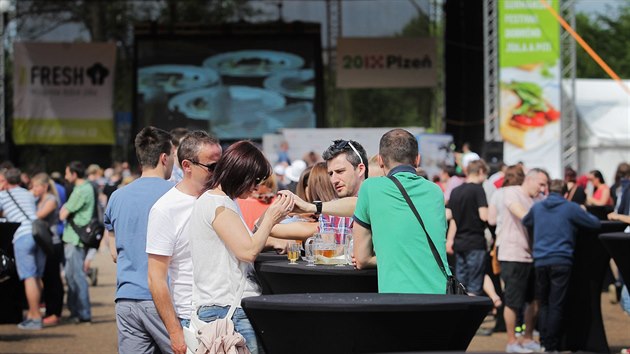 Na Bosch Fresh festivalu mohli labunci ochutnat ledasco od burgeru a po tra macerovanho v rumu. (21. 5. 2016)