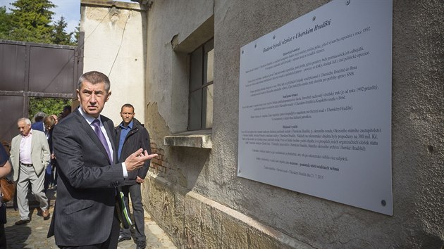 Ministr financí Andrej Babiš při návštěvě bývalé komunistické věznice v Uherském Hradišti. (27. 5. 2016)