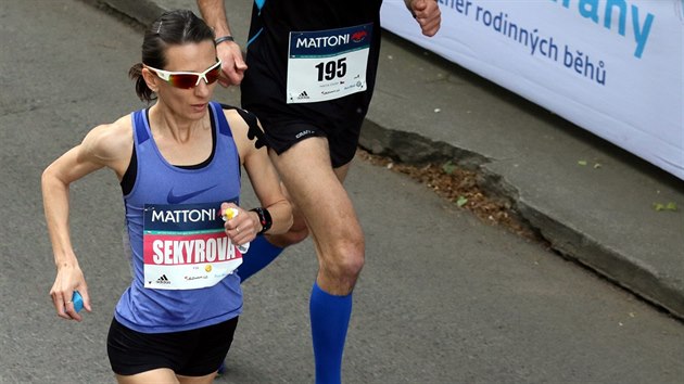 Ivana Sekyrov bhem karlovarskho plmaratonu