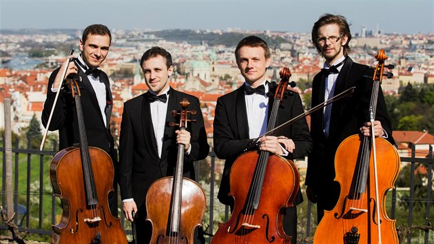 Prague Cello Quartet tvo Jan Zvina, Petr paek, Ivan Vok, Jan Zemen.