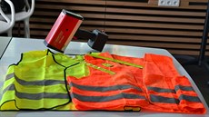 Testování reflexních prvk� a vest.