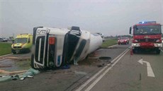 U B�eclavi se p�evrátila cisterna s tekutým dusíkem.