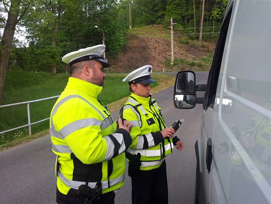 Policisté pi akci zkontrolovali 141 idi.