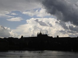 Bouková mrana nad Praským hradem (31. kvtna 2016)