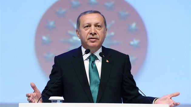Tureck prezident Recep Erdogan (Istanbul, 30. kvtna 2016)
