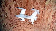 Prototyp základny pro drony, ze které by se v Africe mla distribuovat...