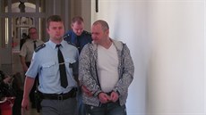 Za lo�ské napadení v baru v centru Prahy, kdy svého soka Vratislava M....