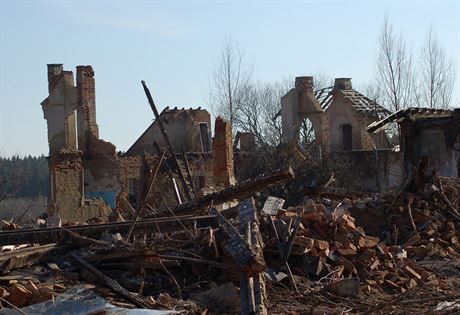 Dotace mají mstm a obcím pomoci opravit brownfieldy, tedy stará a zanedbaná...