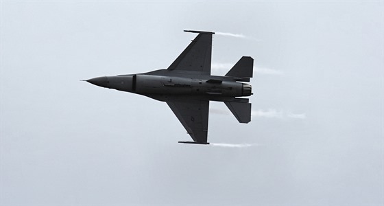 Letoun F-16