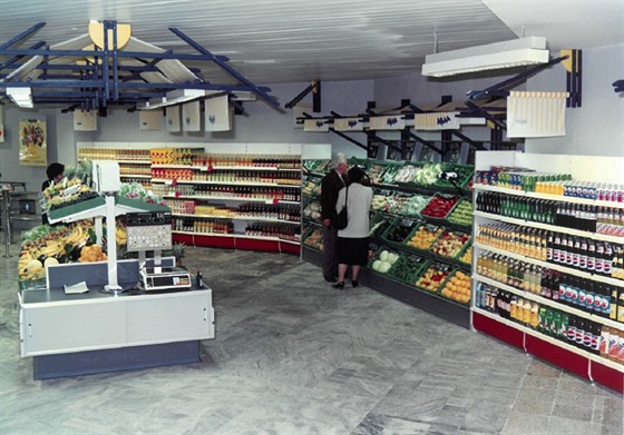 První supermarket v České republice (na archivním snímku) otevřel v červnu 1991...