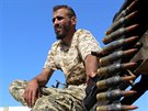 Libyjské milice dobývají Syrtu, kterou od roku 2014 drel Islámský stát (9....