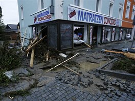 Nsledky bleskovch povodn v bavorsk vesnici Simbach am Inn (1. ervna 2016)