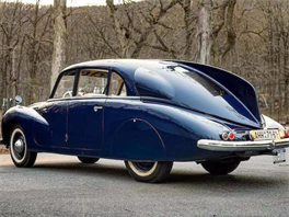 Tatra T87