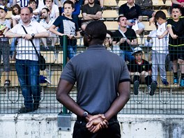 Na oteveném tréninku eských fotbalist v Tours si své místo nala i ochranka.