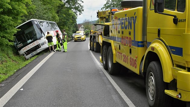 Havrie linkovho autobusu u Kokna na Klatovsku. (3. ervna 2016)