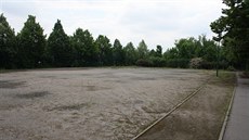 D�tský ostrov je ji� n�kolik let nep�ístupný. (6.6.2016)