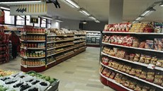 První supermarket v eské republice (na archivním snímku) otevel v ervnu 1991...