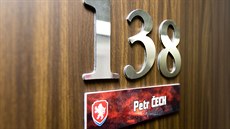 TADY JE �ECHOVO. Pokoj v hotelu Chateau Belmont v Tours, kde bude b�hem Eura...