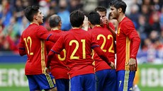 panltí fotbalisté se radují z jednoho z gól v pípravném duelu s Koreou.