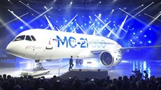 Slavnostní pedstavení nového ruského dopravního letounu JAK 242 (MC-21-300).