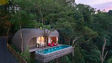 V thajském Phuketu stojí resort Keemala s luxusními apartmány v korunách...