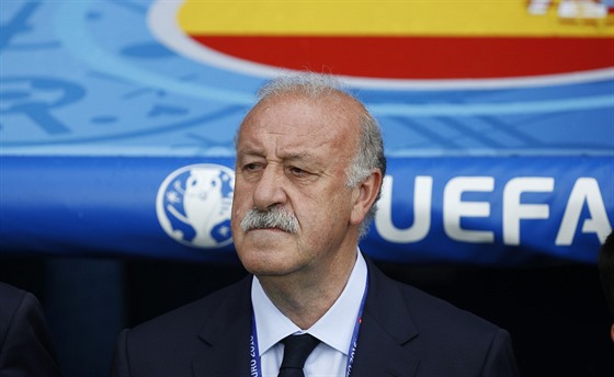 Trenér panlských fotbalist Vincente del Bosque bhem utkání mistrovství...