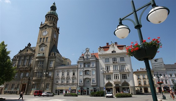 Prostjovská radnice (na snímku její budova) nakonec odvrátila alobu investora a spor vyeí mimosoudn.