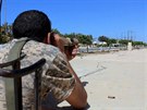 Jednotky bojující za vládu národní jednoty u msta Syrta v Libyi. (12. 6. 2016)